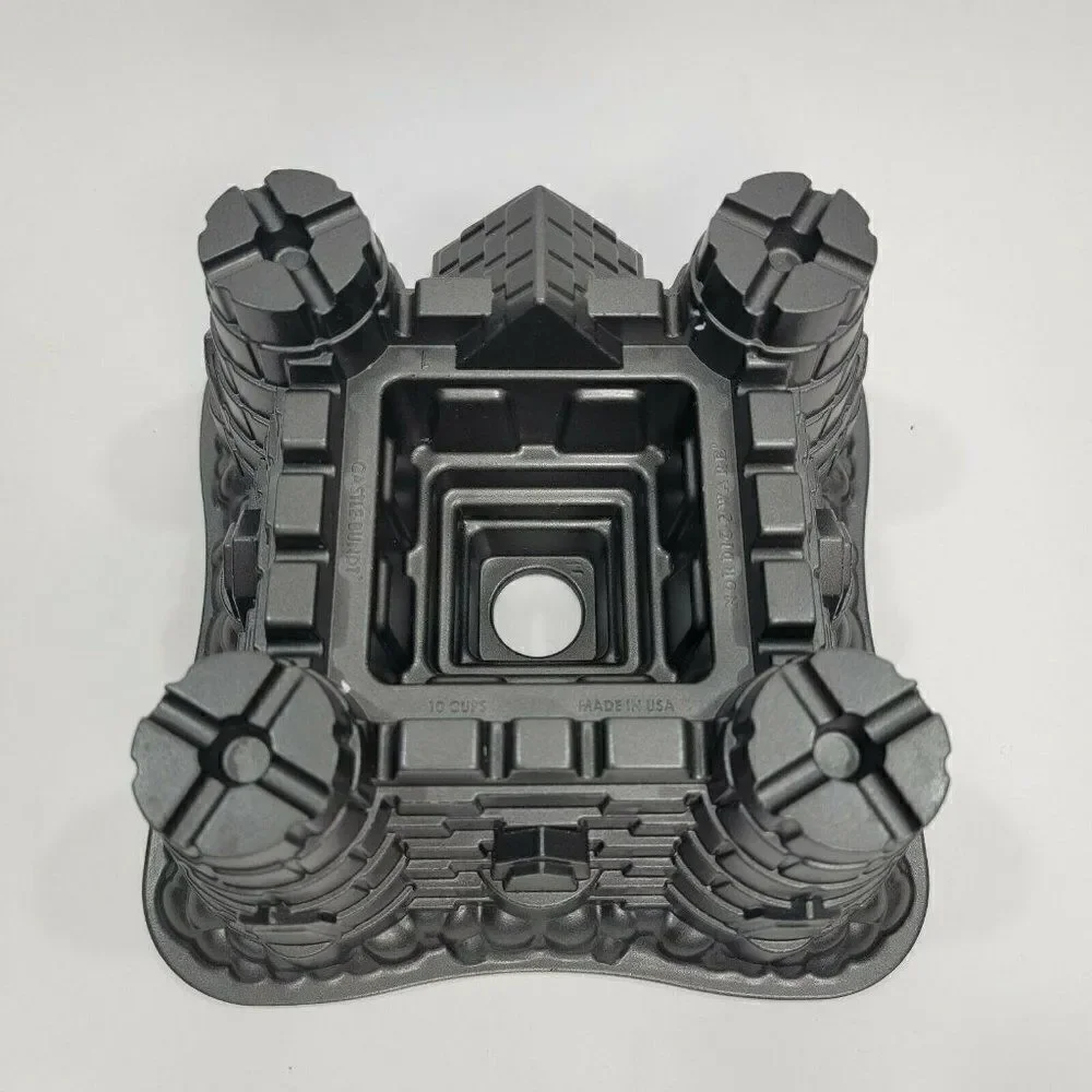 Nordicware CASTLE BUNDT Cake Pan HEAVY‎ Cast Aluminum 10 Cups USA